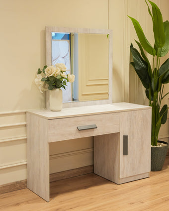 compare product تسريحة صني